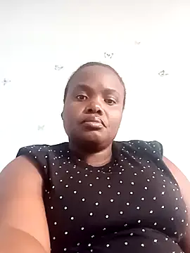 sexybigboobz online show from April 19, 2026, 8:46 am