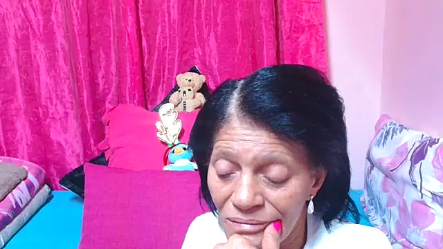 SLUTTYROXY online show from December 22, 2025, 8:17 pm