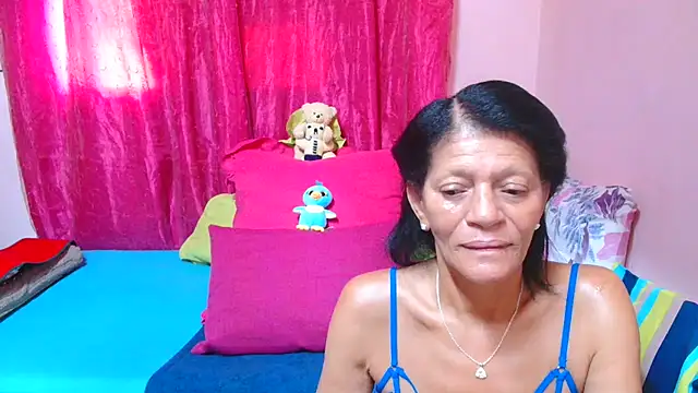 SLUTTYROXY online show from February 4, 2026, 5:46 am