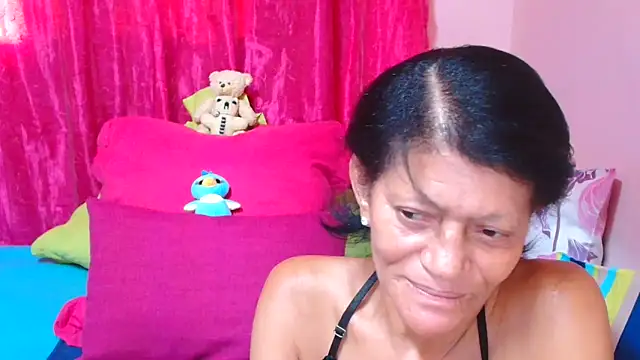 SLUTTYROXY online show from February 5, 2026, 6:18 am