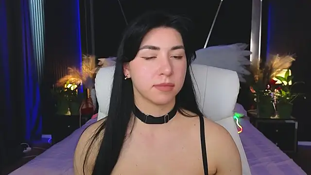 EmilyCandyy online show from May 14, 2026, 6:53 am