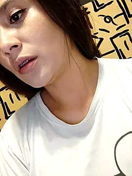 Snapshot of kinky_mila@xh chatting on March 9, 2025, 2:18 am kinky milaxh online show from March 9, 2025, 2:18 am