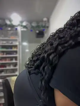 yanza2002 online show from December 13, 2024, 12:20 am