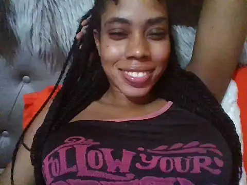 Snapshot of HONEYSWEETS_LIVE chatting on January 16, 2025, 1:48 am HONEYSWEETS LIVE online show from January 16, 2025, 1:48 am