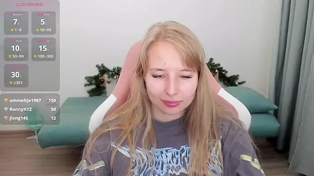 Jessy Ginger online show from December 17, 2024, 1:27 pm