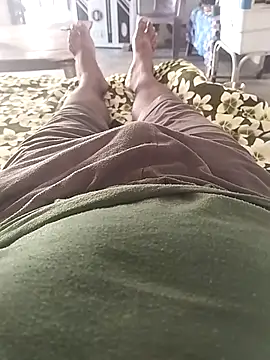 bigh96dik online show from October 17, 2025, 2:26 am