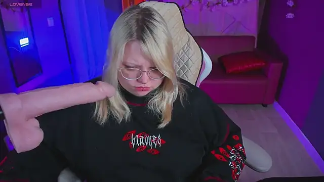 Yoki Shizuko online show from April 6, 2026, 6:36 am