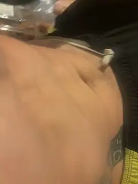 mikeylong online show from April 21, 2026, 2:51 am