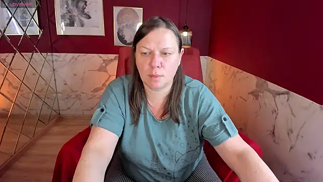 KellyPerfection online show from June 7, 2026, 8:40 am
