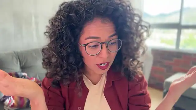 Snapshot of illaroom chatting on March 19, 2025, 7:17 pm illaroom online show from March 19, 2025, 7:17 pm