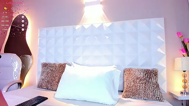 myax evans online show from January 15, 2025, 11:43 am