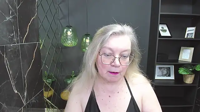 NataliMellow online show from February 11, 2025, 1:09 pm