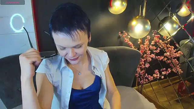 Snapshot of BrandiSweetie chatting on January 20, 2025, 1:53 pm BrandiSweetie online show from January 20, 2025, 1:53 pm