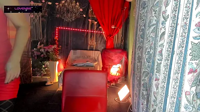 Snapshot of erotic_dessire chatting on September 23, 2025, 8:34 pm erotic dessire online show from September 23, 2025, 8:34 pm