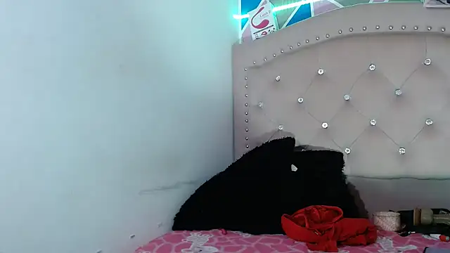 violetaass online show from January 16, 2026, 11:31 pm