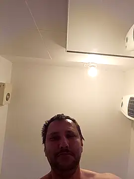 Snapshot of Miki20677 chatting on March 3, 2026, 6:47 pm Miki20677 online show from March 3, 2026, 6:47 pm