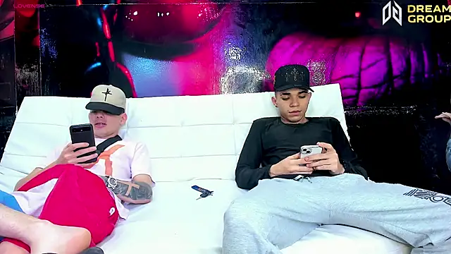 AmazingPartys online show from April 4, 2026, 7:33 pm