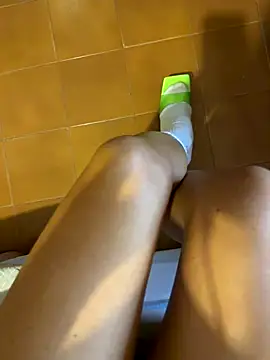 Snapshot of Wet-Pussycat chatting on November 13, 2025, 6:07 pm Wet-Pussycat online show from November 13, 2025, 6:07 pm