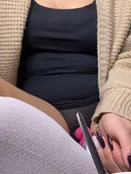 Snapshot of Wet-Pussycat chatting on February 4, 2026, 10:26 pm Wet-Pussycat online show from February 4, 2026, 10:26 pm