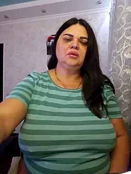 Snapshot of littleRikka chatting on September 28, 2025, 8:25 pm littleRikka online show from September 28, 2025, 8:25 pm