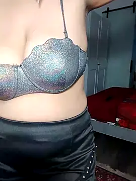 Snapshot of HotSpicyGujju chatting on February 22, 2025, 6:50 am HotSpicyGujju online show from February 22, 2025, 6:50 am