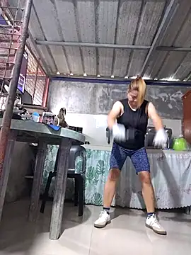 Snapshot of Kariebabe chatting on October 24, 2025, 12:41 am Kariebabe online show from October 24, 2025, 12:41 am