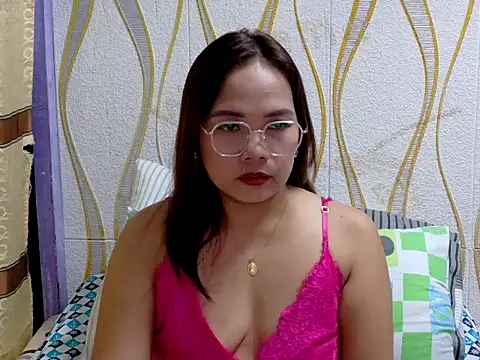 BURBERRY69 online show from January 6, 2026, 2:04 am