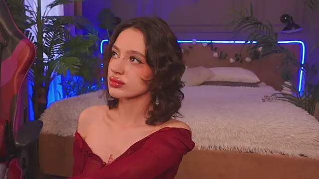 Devilinee online show from September 19, 2025, 6:37 am