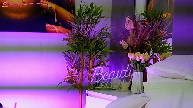 perfectt33n online show from October 30, 2025, 4:08 pm