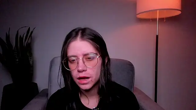 HazelKush online show from February 22, 2026, 10:19 pm