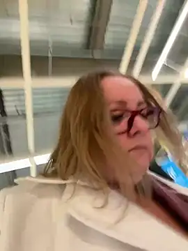 cplcokins34 online show from March 8, 2025, 5:22 pm