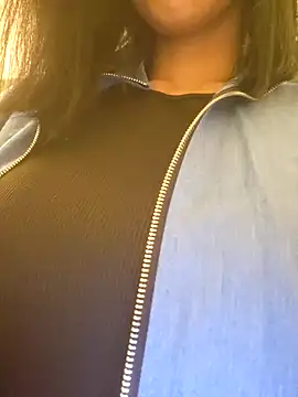 misscectito13 online show from October 24, 2025, 7:43 pm