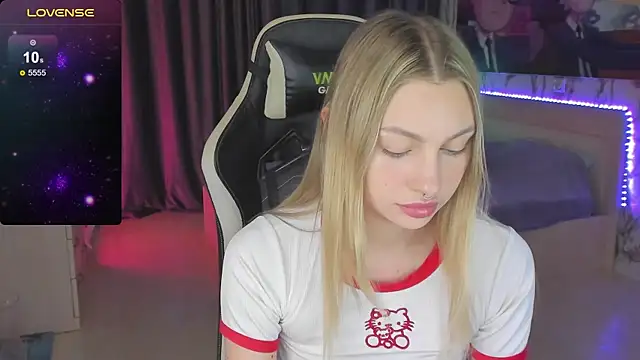 BiMolly online show from December 12, 2024, 12:05 am