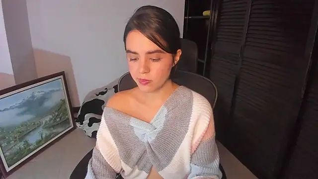 mia collins x online show from September 8, 2025, 7:02 pm