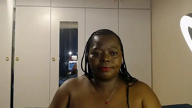 Snapshot of MatureBoobsDiva chatting on October 12, 2025, 7:02 pm MatureBoobsDiva online show from October 12, 2025, 7:02 pm