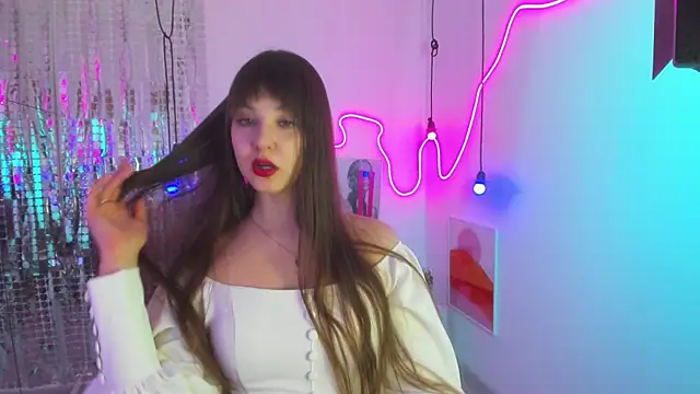 ElizaMild online show from March 20, 2025, 1:04 pm