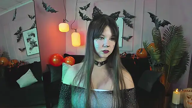 ElizaMild online show from October 30, 2025, 1:34 pm