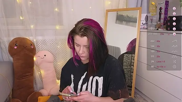 Mira Falls online show from January 21, 2025, 5:16 am