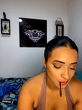 Shantal Lovee online show from October 24, 2025, 11:12 pm