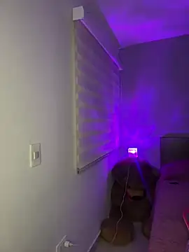 Sammy pink online show from February 26, 2025, 1:53 am