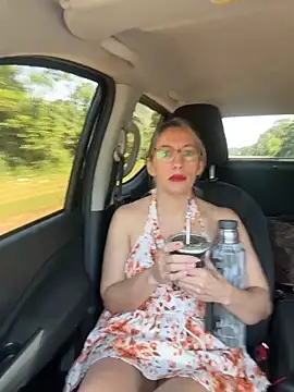 Snapshot of Gatitacarlita chatting on November 28, 2025, 12:30 pm Gatitacarlita online show from November 28, 2025, 12:30 pm