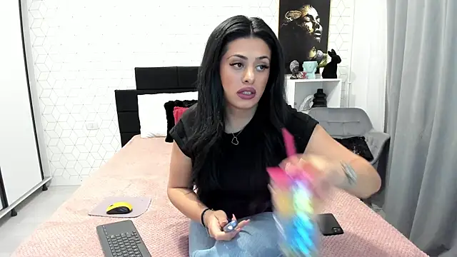 Heidix online show from April 16, 2026, 3:35 pm