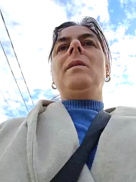 IsabelleCraft online show from October 9, 2025, 7:06 am