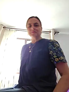 IsabelleCraft online show from April 4, 2026, 12:13 pm