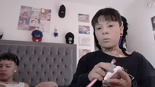 dulce maria x online show from January 19, 2025, 6:43 pm