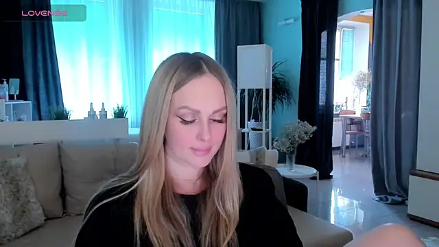 Libby Nora online show from February 15, 2025, 12:33 pm