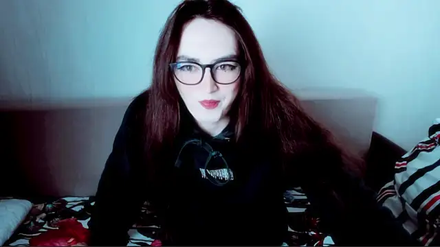 MinniMaksy online show from April 15, 2026, 9:49 am