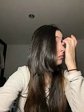 swrennn19 online show from February 3, 2026, 12:31 am