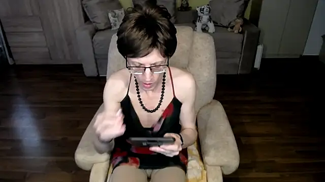 clementine online show from April 7, 2026, 7:42 am