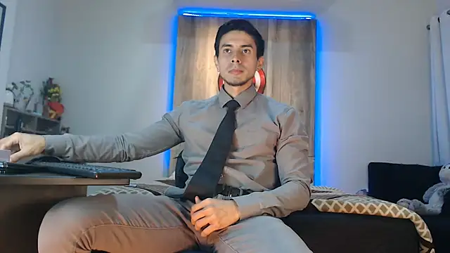 Andrew 4  online show from September 14, 2025, 6:23 am